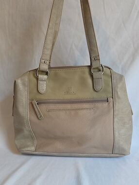 Stone Mountain Accessories Two-Tone Beige Shoulder Bag
